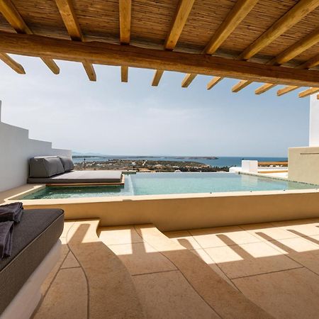 Utopia Suites By Anna Platanou Ajía Iríni Páru Kültér fotó