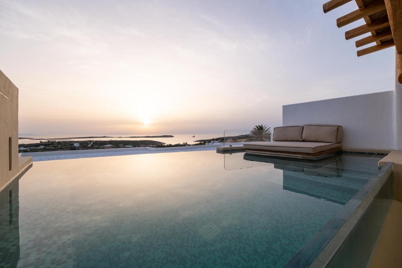 Utopia Suites By Anna Platanou Ajía Iríni Páru Kültér fotó