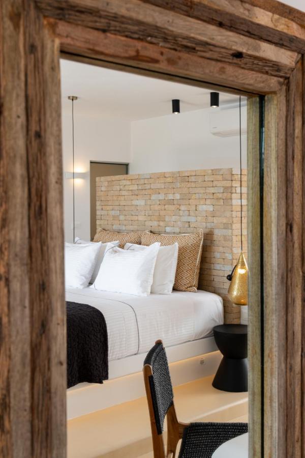 Utopia Suites By Anna Platanou Ajía Iríni Páru Kültér fotó