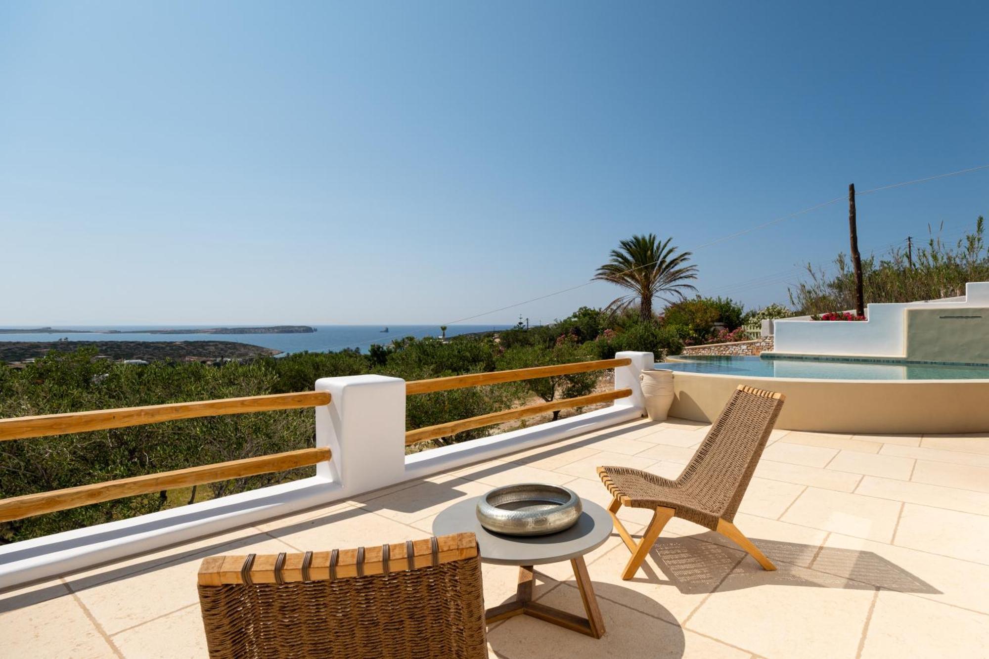 Utopia Suites By Anna Platanou Ajía Iríni Páru Kültér fotó