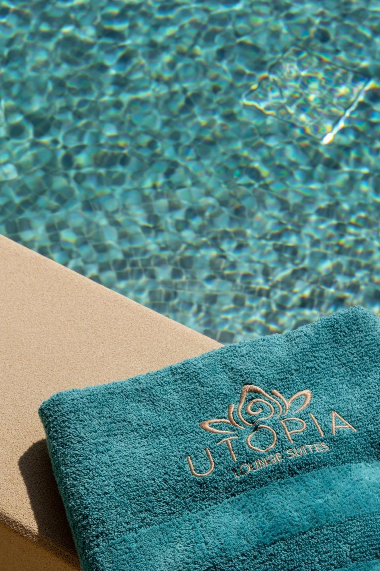 Utopia Suites By Anna Platanou Ajía Iríni Páru Kültér fotó