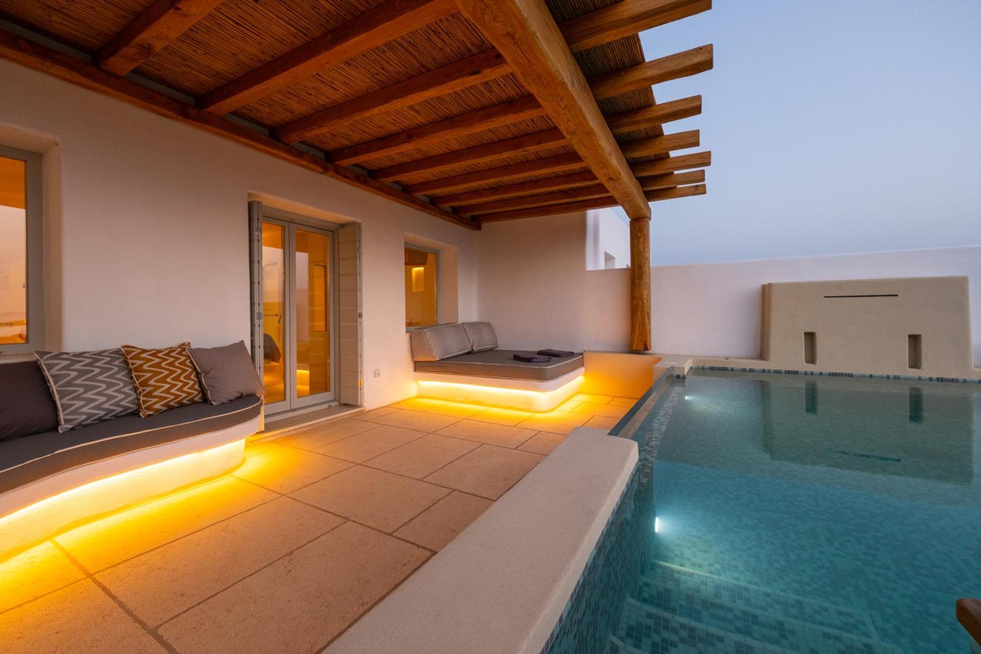 Utopia Suites By Anna Platanou Ajía Iríni Páru Kültér fotó